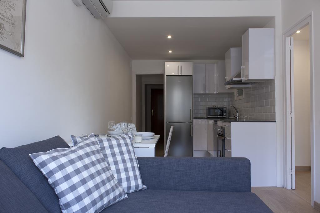 Flateli Roger 6 Apartment Barcelona Luaran gambar